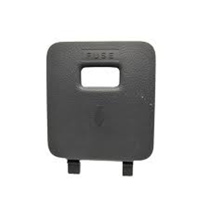 تصویر از درب جعبه فیوز پراید صبا راورا