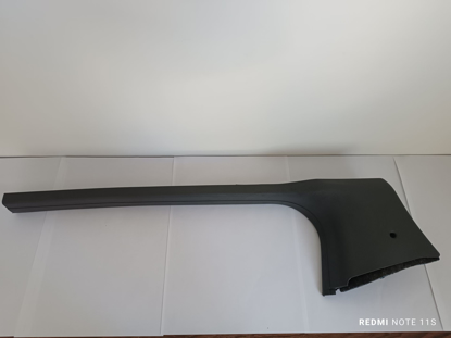 تصویر از قاب روکش رکاب جلو 405 و پارس مشکی فرنام راست