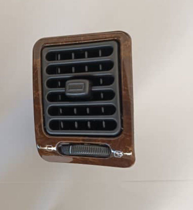 تصویر از دریچه هوا جلو داشبورد پارس چوبی براق فرنام چپ