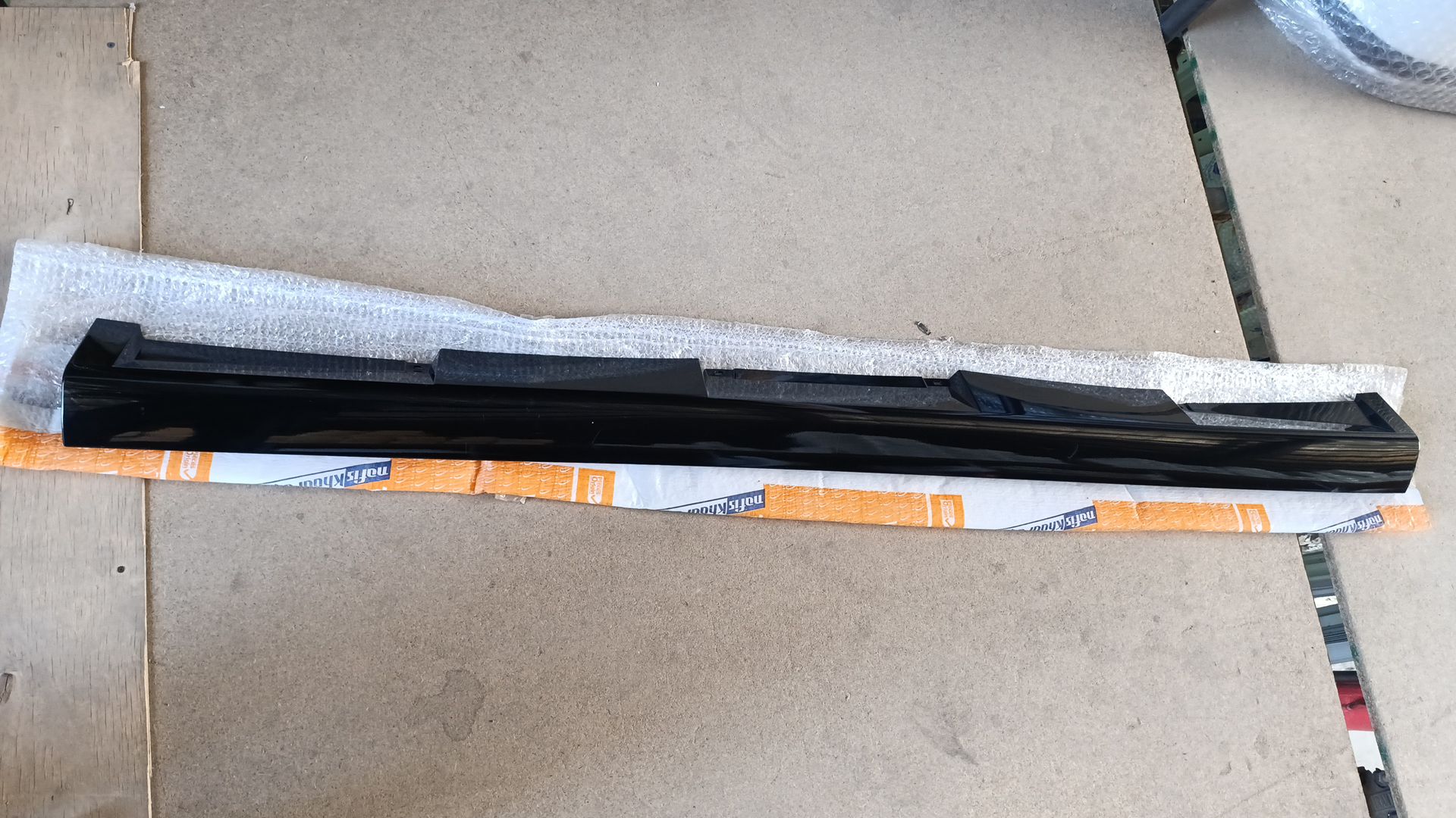 تصویر از فلاپ رکاب دنا _دناپلاس مشکی نفیس خودرو  چپ